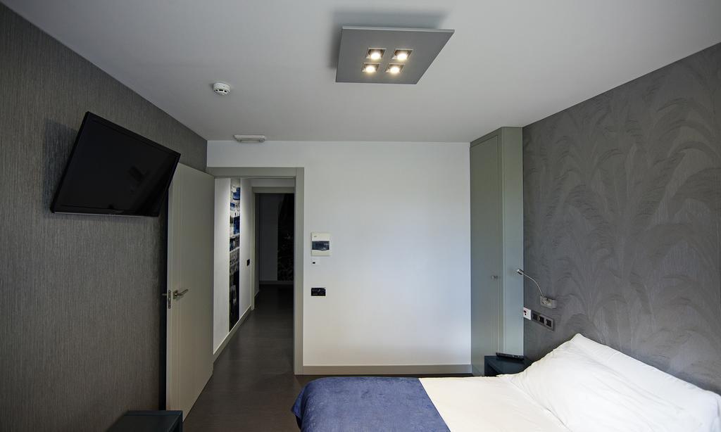 Averroes 2* Burgo
